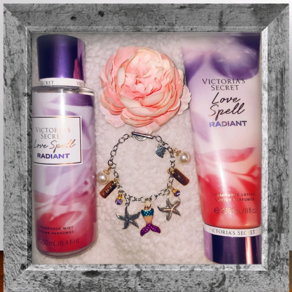 ♡VS Love Spell 'Radiant' & "Sea" Charm Bracelet!♡